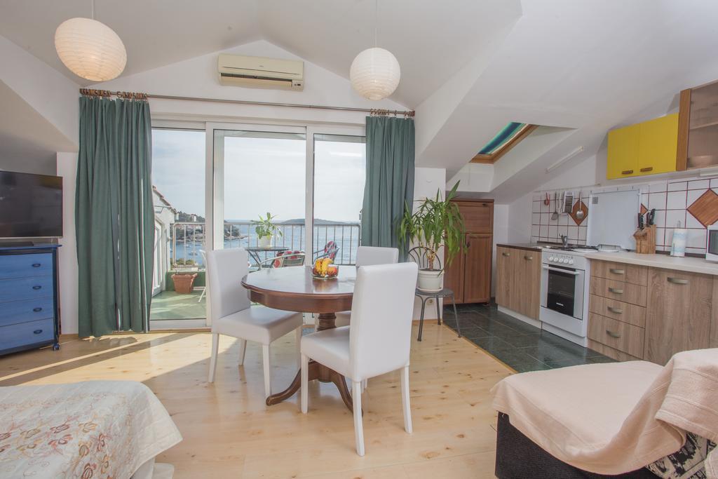 Apartment Lili Hvar Island Exterior photo
